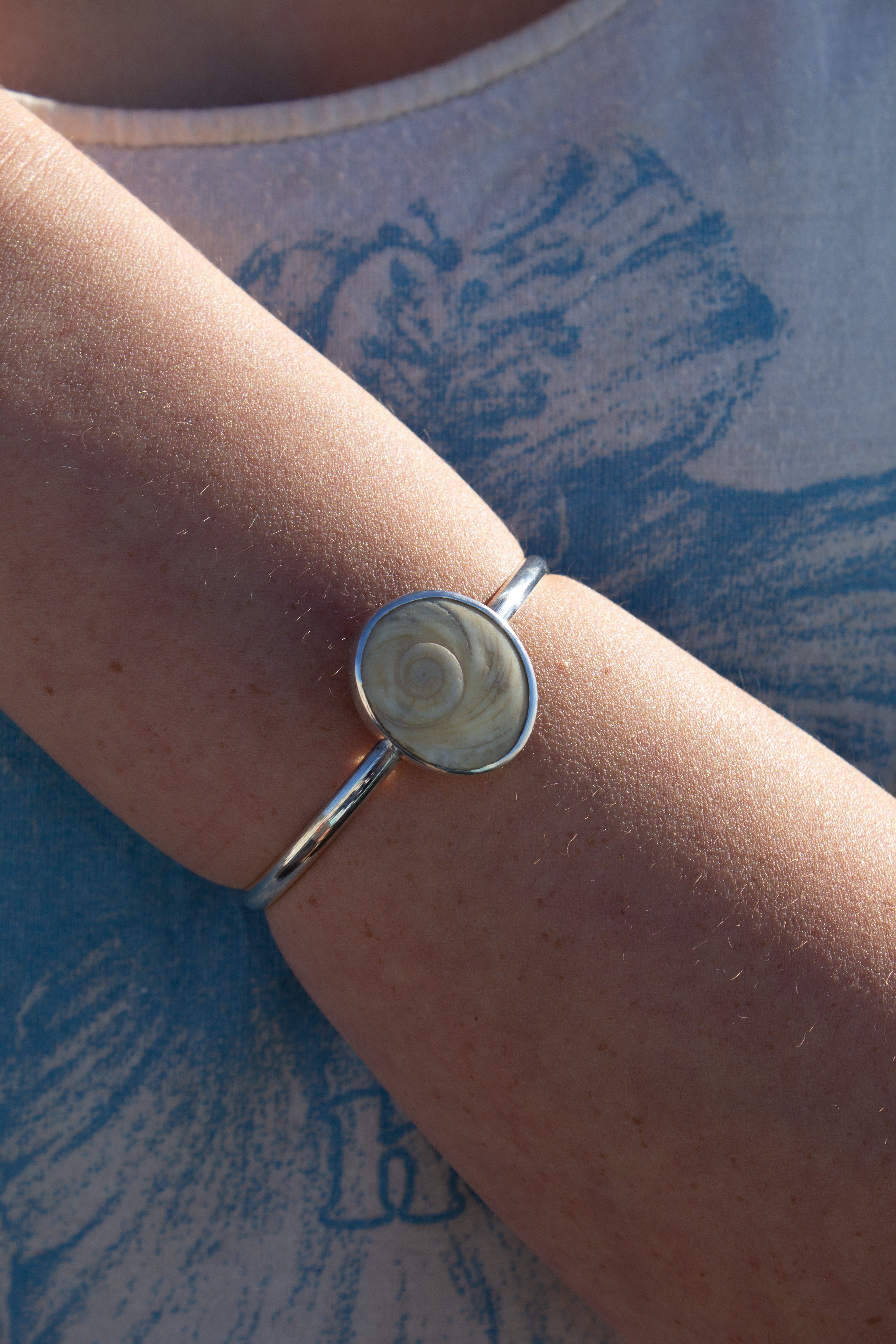 Operculum Reef Cuff